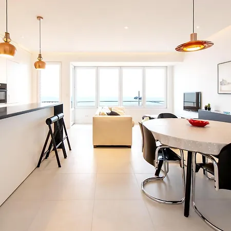 With Open View Of The Sea Apartment