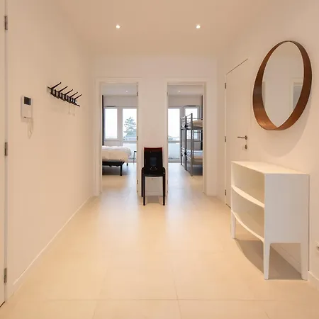 Appartement On Zeedijk With Sea View *