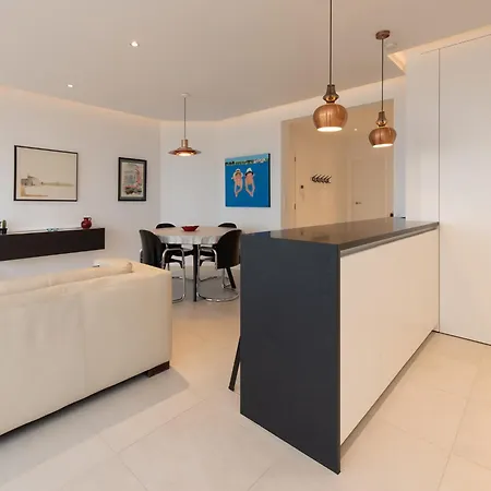 On Zeedijk With Sea View * Middelkerke