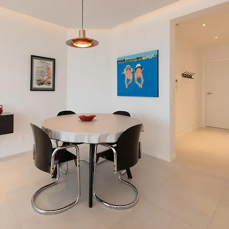 On Zeedijk With Sea View Appartement