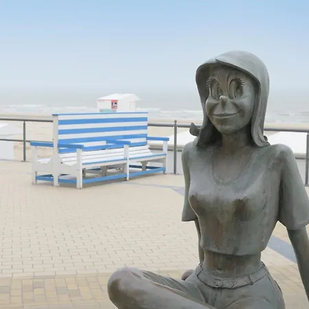 On Zeedijk With Sea View * 미들케르케